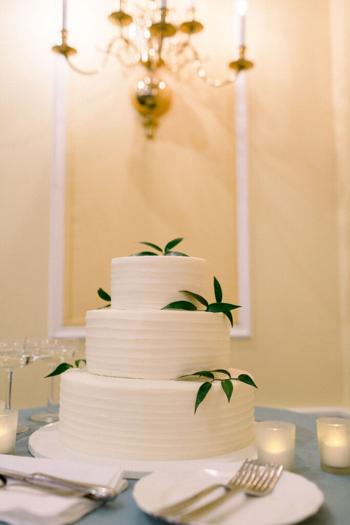 Spring Wedding at Dumbarton House - Wedding cake